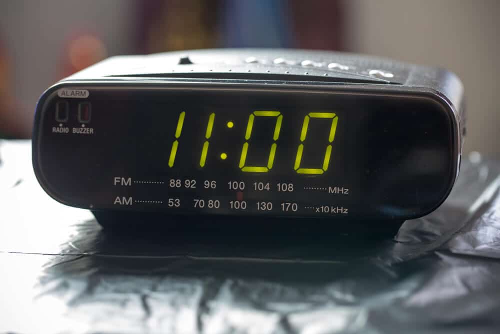 reloj despertador digital