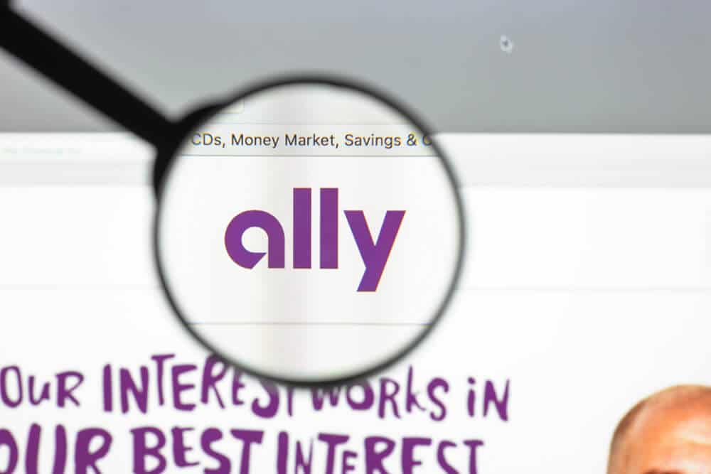 Pantalla de computadora que muestra el sitio web de Ally
