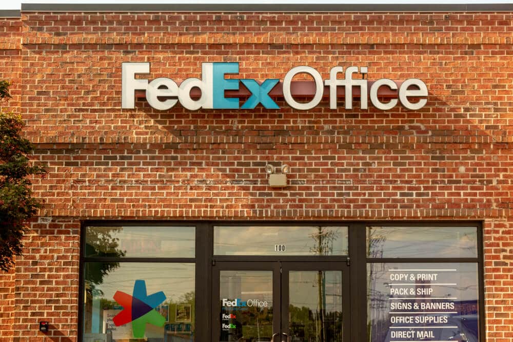 Escaparate de FedEx Office